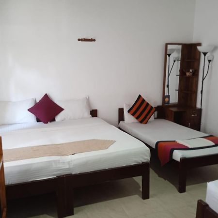 Villa Delorenta Anuradhapura Bagian luar foto