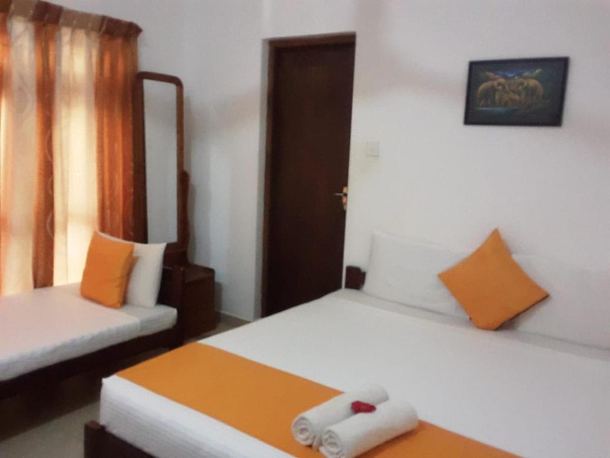 Villa Delorenta Anuradhapura Bagian luar foto