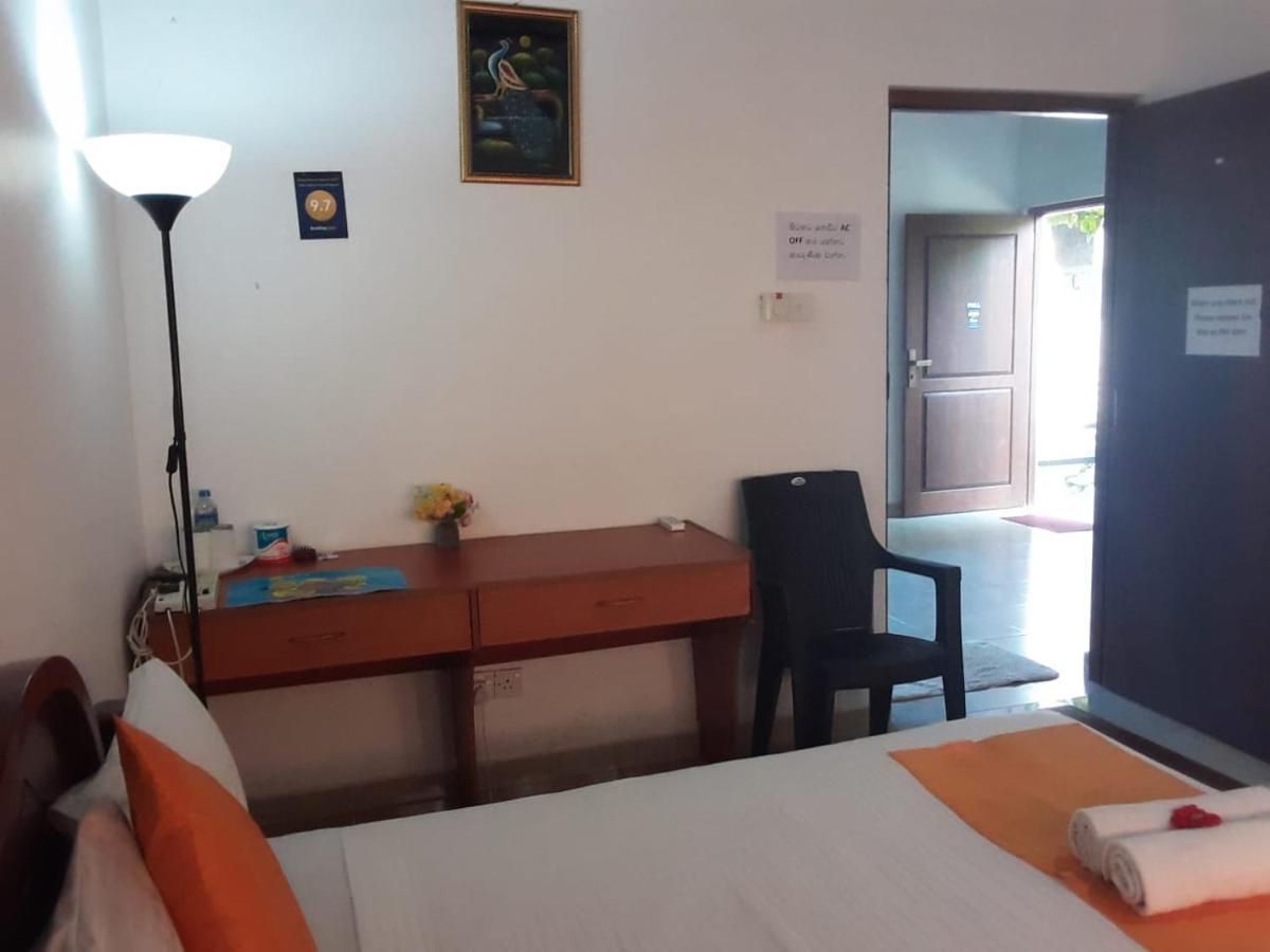 Villa Delorenta Anuradhapura Bagian luar foto