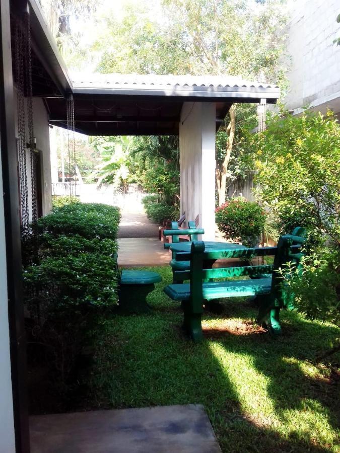 Villa Delorenta Anuradhapura Bagian luar foto
