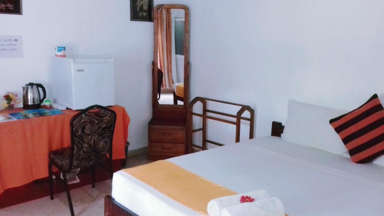 Villa Delorenta Anuradhapura Bagian luar foto