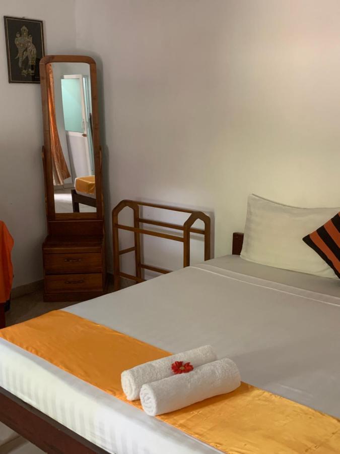 Villa Delorenta Anuradhapura Bagian luar foto