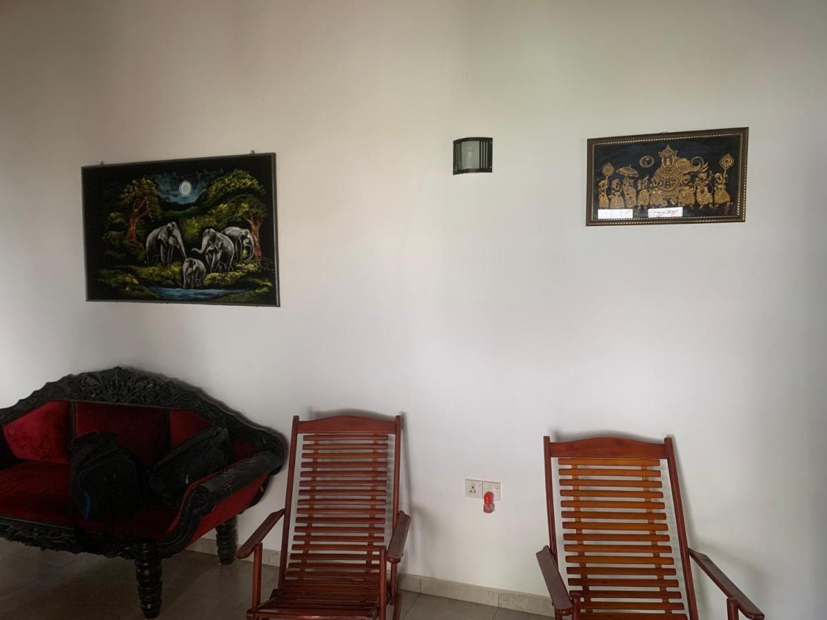 Villa Delorenta Anuradhapura Bagian luar foto